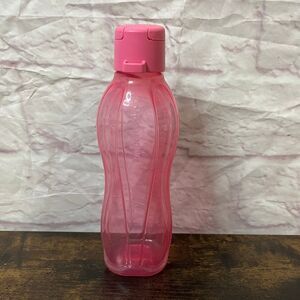 Tupperware Small Eco Water Bottle 16 oz / 500ml Pink Reusable